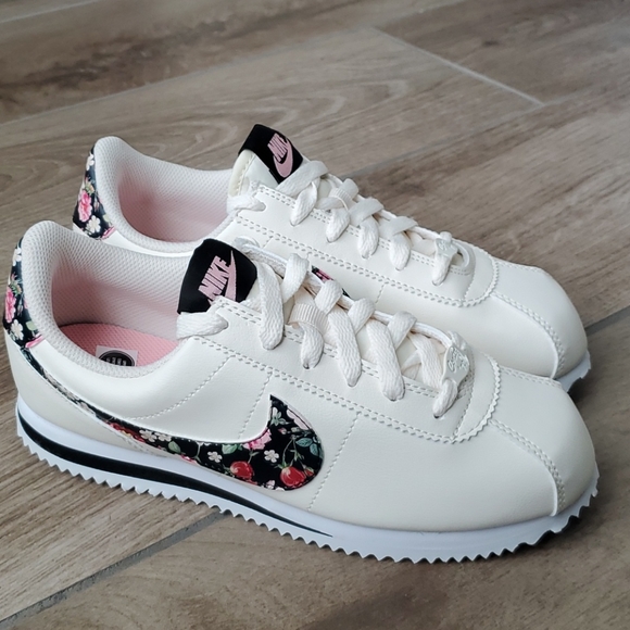 🆕️ Nike Cortez Basic Vintage Floral - Picture 2 of 13
